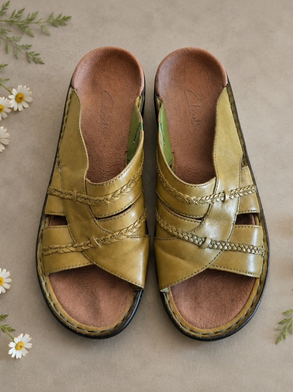 Clarks Olive Green Leather Slide Sandals Braided Comfort Shoes 7M